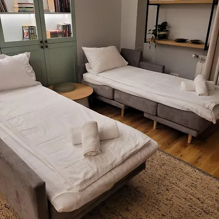 Brand New 2 Bdr Luxury In Centre