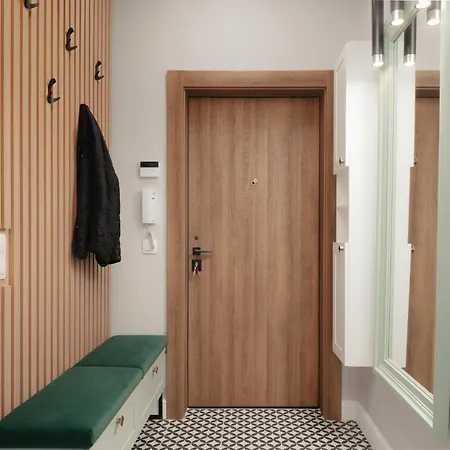 Brand New 2 Bdr Luxury In Centre 아파트